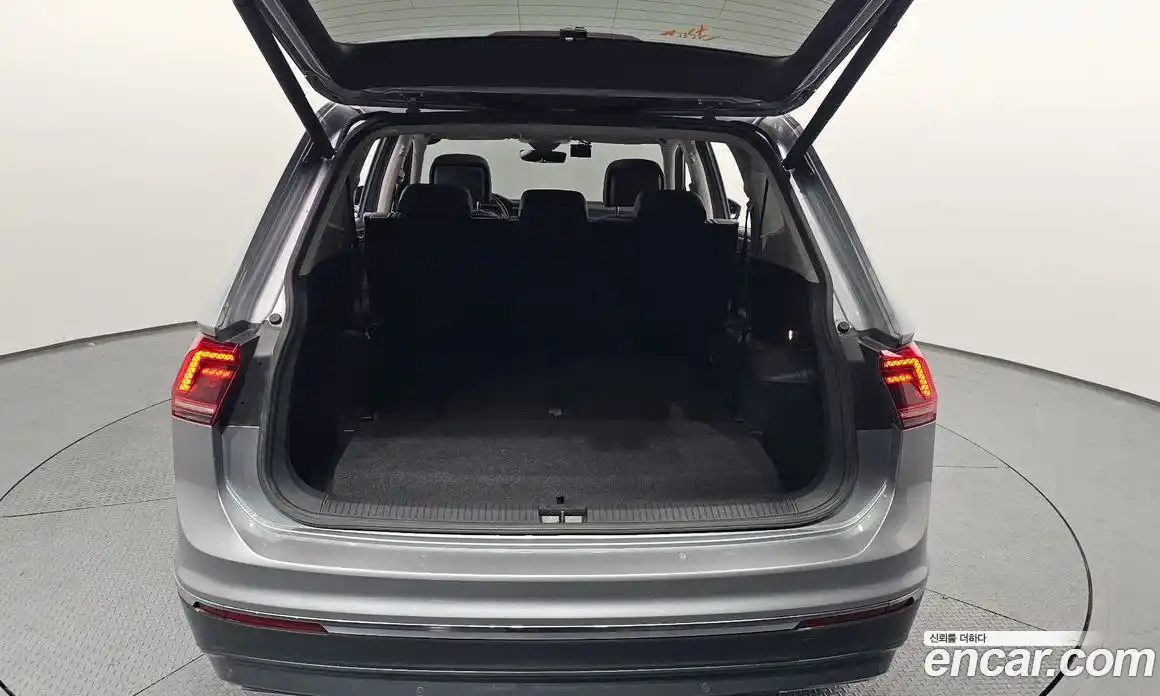 Volkswagen Tiguan 2020 2.0 гидро в Москве № 725147, фото 20