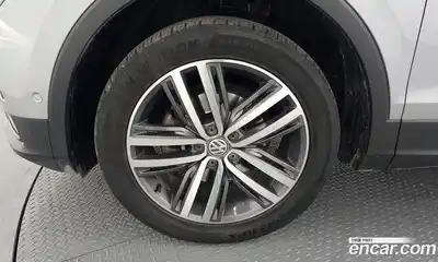 Volkswagen Tiguan 2020 2.0 гидро в Москве № 725147, миниатюра 5