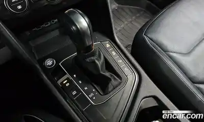 Volkswagen Tiguan 2020 2.0 гидро в Москве № 725147, миниатюра 9