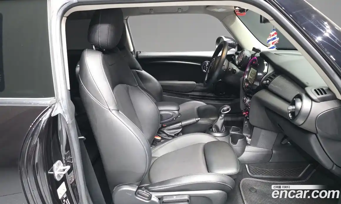 Mini Cooper 2017 1.5 гидро в Москве № 749813, фото 11