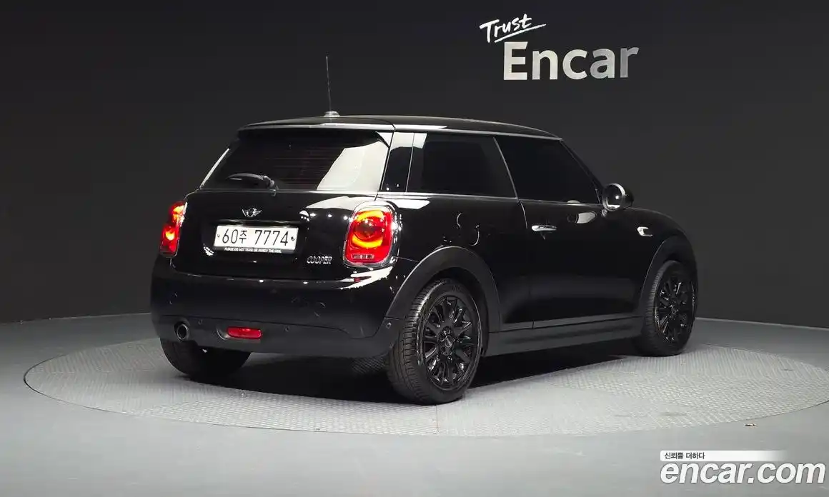 Mini Cooper 2017 1.5 гидро в Москве № 749813, фото 2