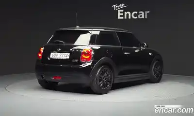 Mini Cooper 2017 1.5 гидро в Москве № 749813, миниатюра 2