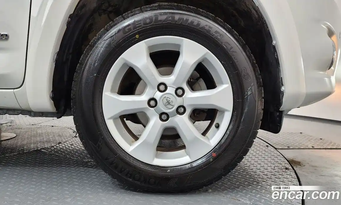 Toyota RAV4 2012 2.5 гидро в Москве № 750304, фото 5