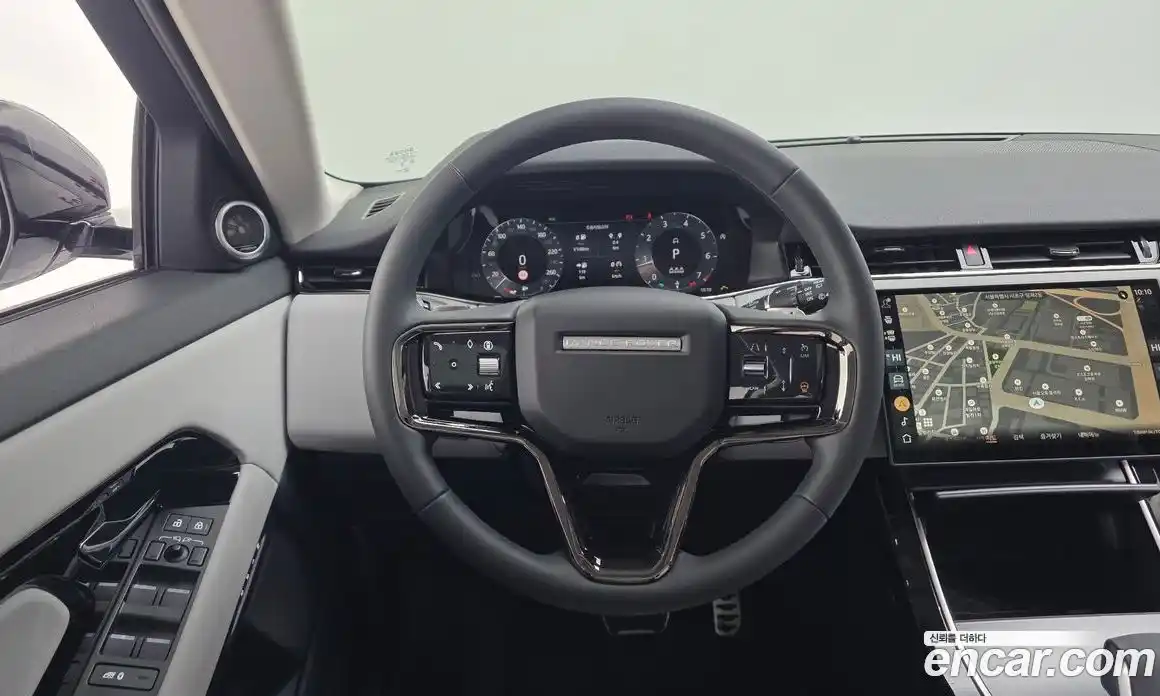 Land Rover Range-Rover Evoque 2024 2.0 гидро в Москве, фото 13