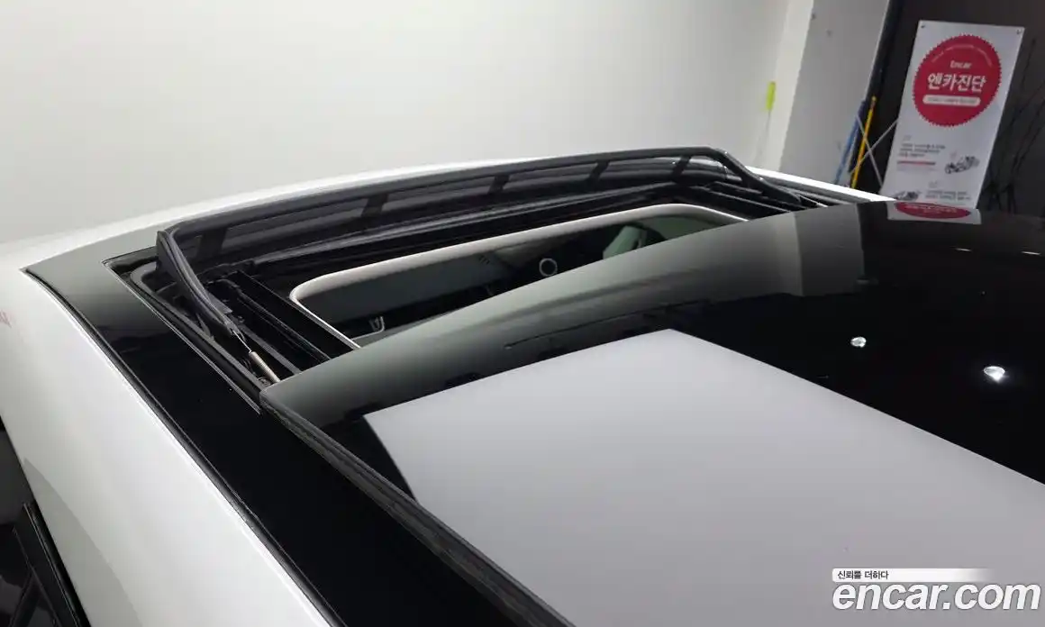 Land Rover Range-Rover Evoque 2024 2.0 гидро в Москве, фото 19