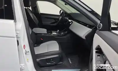 Land Rover Range-Rover Evoque 2024 2.0 гидро в Москве, миниатюра 3