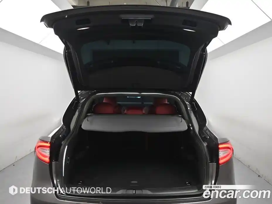 Maserati Levante 2017 3.0 гидро в Москве № 803368, фото 19