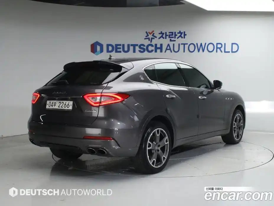 Maserati Levante 2017 3.0 гидро в Москве № 803368, фото 2