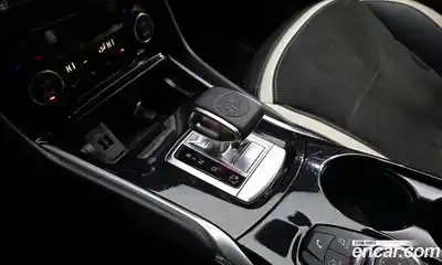 Infiniti Q30 2017 2.0 гидро в Москве № 827387, миниатюра 9