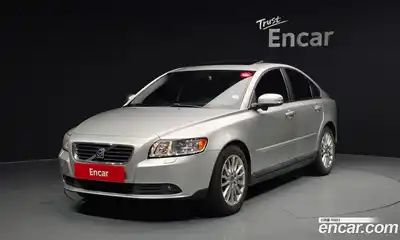 Volvo S40, 2009