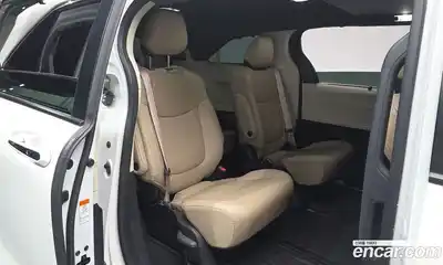 Toyota Sienna 2021 2.5 гидро в Москве № 862946, миниатюра 12