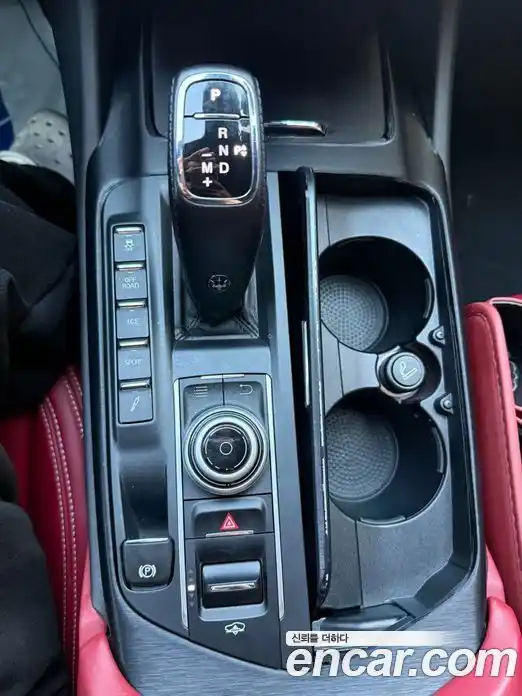 Maserati Levante 2020 3.0 гидро в Москве № 863473, фото 9