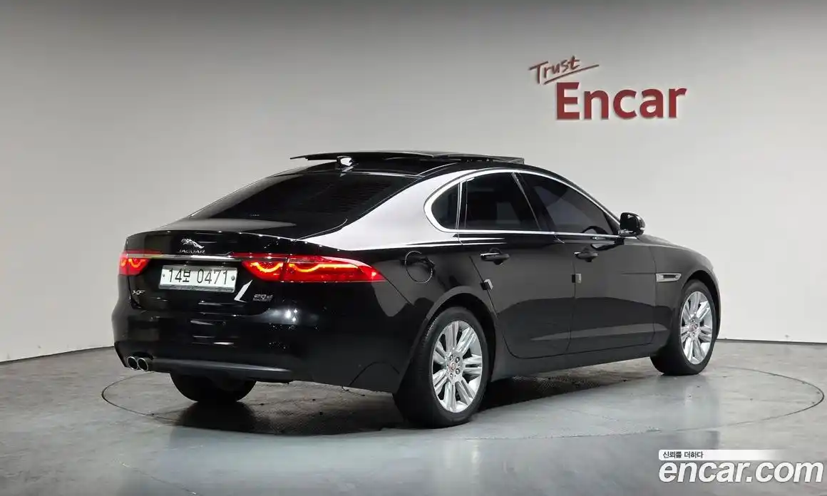 Jaguar XF 2016 2.0 гидро в Москве № 863515, фото 1