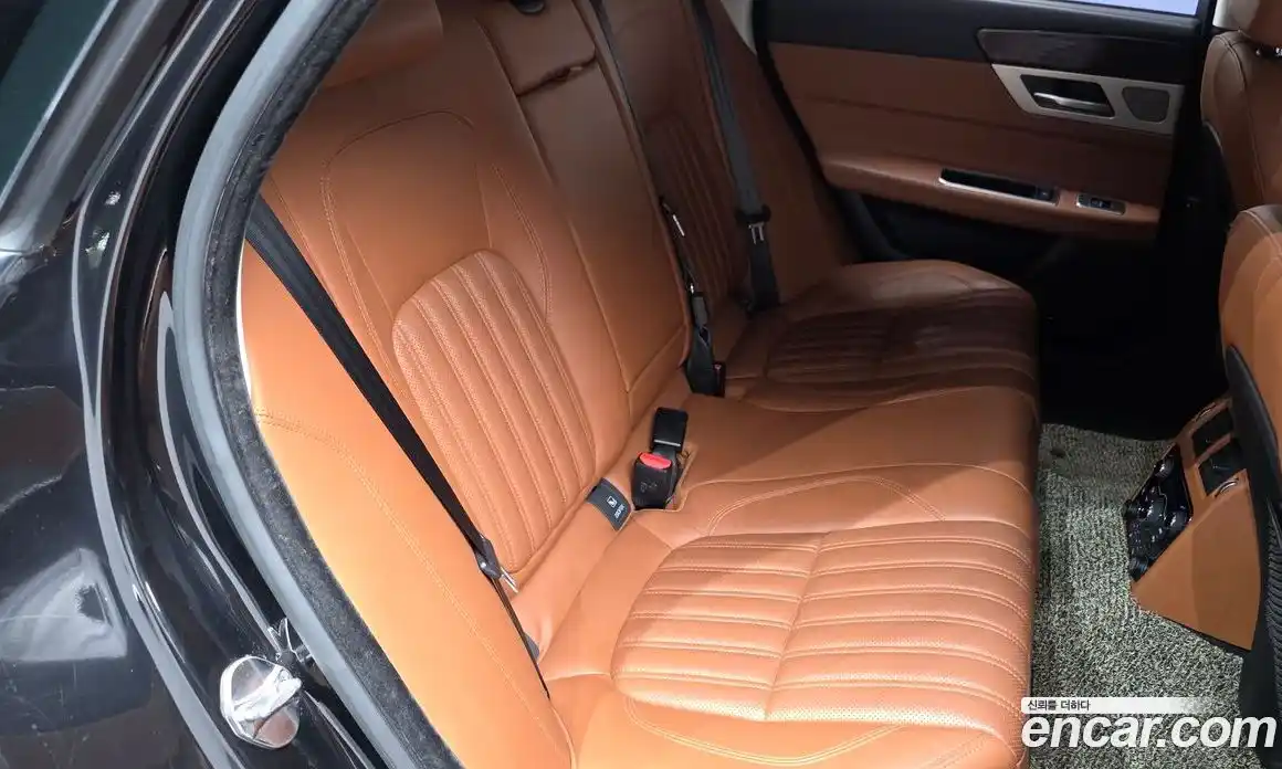 Jaguar XF 2016 2.0 гидро в Москве № 863515, фото 11