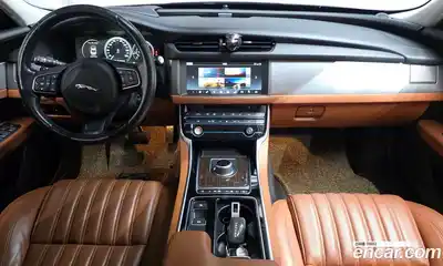 Jaguar XF 2016 2.0 гидро в Москве № 863515, миниатюра 6