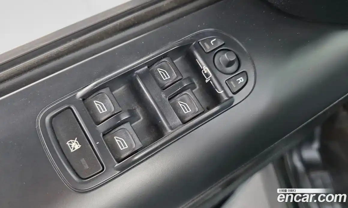 Land Rover Freelander 2010 2.2 гидро в Москве № 895110, фото 13