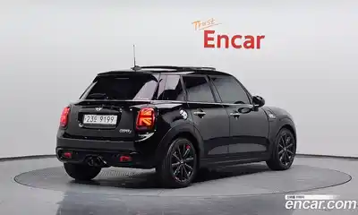 Mini Cooper 2019 2.0 гидро в Москве № 895485, миниатюра 2