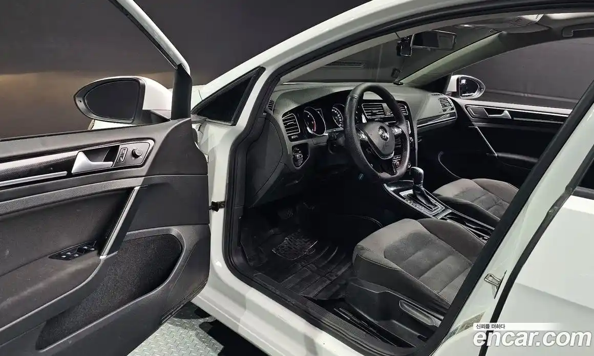 Volkswagen Golf 2015 2.0 гидро в Москве № 896191, фото 12