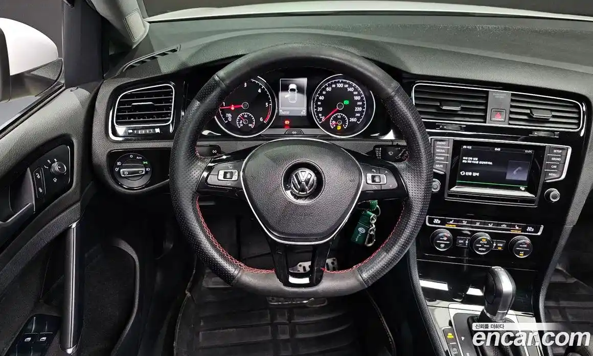 Volkswagen Golf 2015 2.0 гидро в Москве № 896191, фото 13