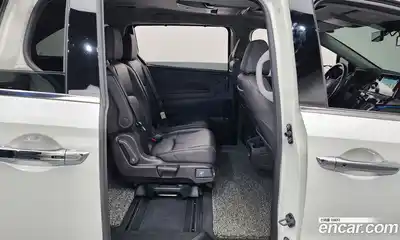 Honda Odyssey 2019 3.5 гидро в Москве № 896828, миниатюра 12