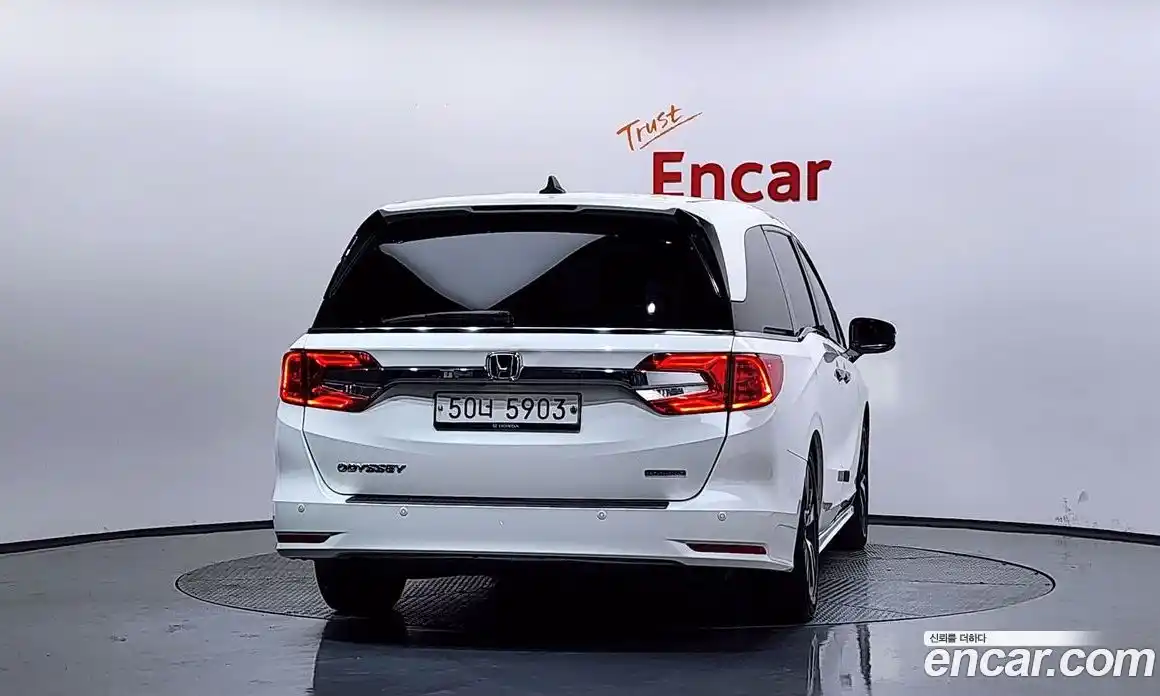 Honda Odyssey 2019 3.5 гидро в Москве № 896828, фото 4