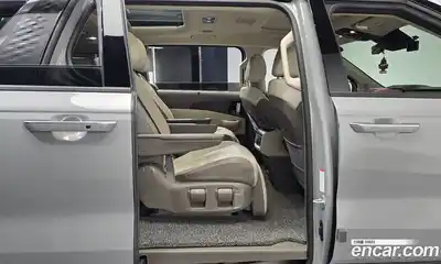 Kia Canival 2024 2.2 Автомат в Москве № 929340, миниатюра 12