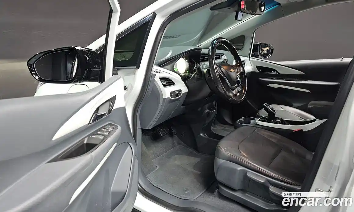 Chevrolet Bolt EV 2019 0.2 Автомат в Москве № 936442, фото 11