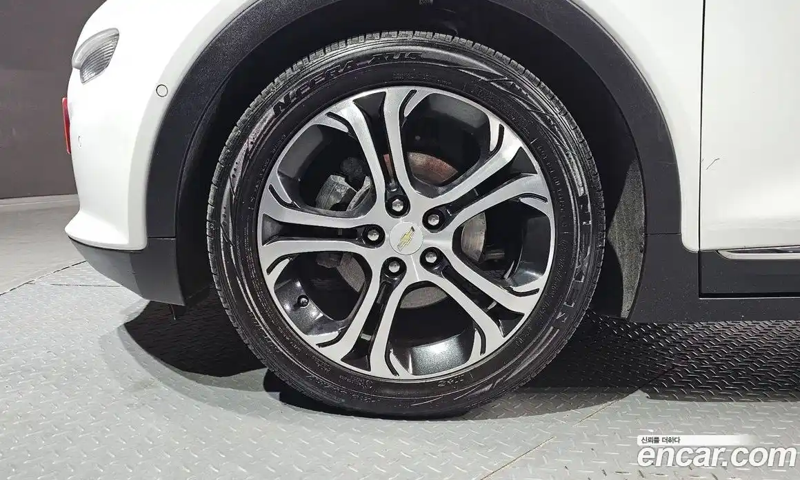 Chevrolet Bolt EV 2019 0.2 Автомат в Москве № 936442, фото 5