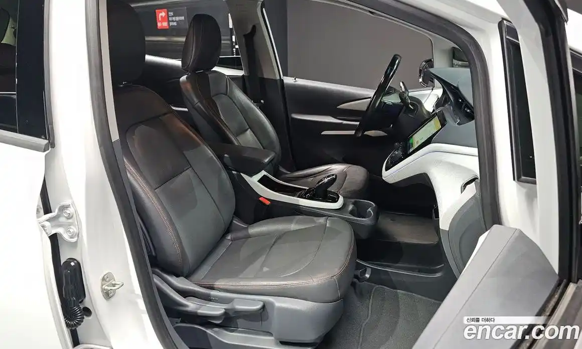 Chevrolet Bolt EV 2019 0.2 Автомат в Москве № 936442, фото 10