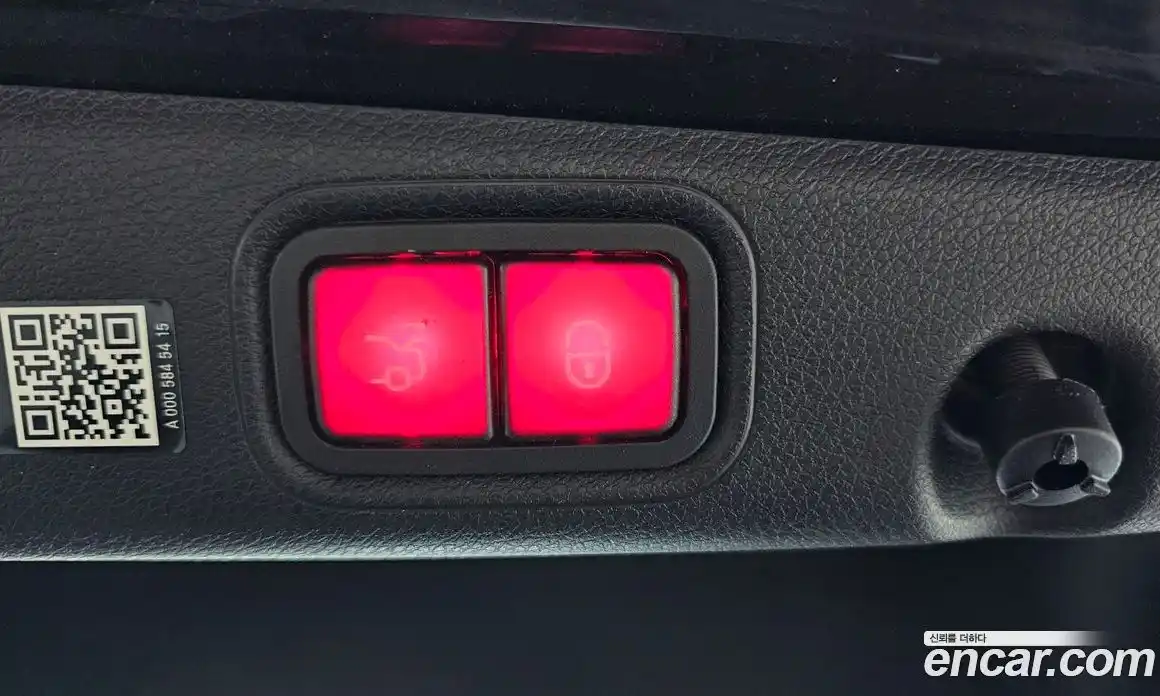Mercedes-Benz E-Class 2023 2.0 гидро, фото 18