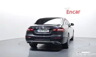 Mercedes-Benz E-Class 2023 2.0 гидро, миниатюра 4