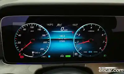 Mercedes-Benz E-Class 2023 2.0 гидро, миниатюра 8
