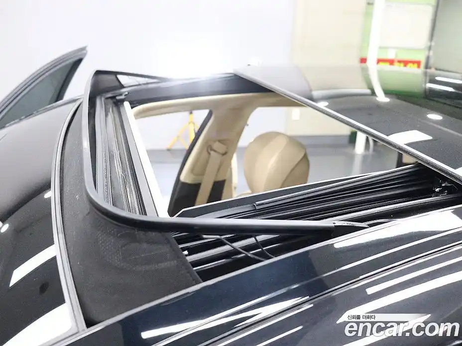 Genesis G80 2017 3.3 Автомат в Москве № 973108, фото 11