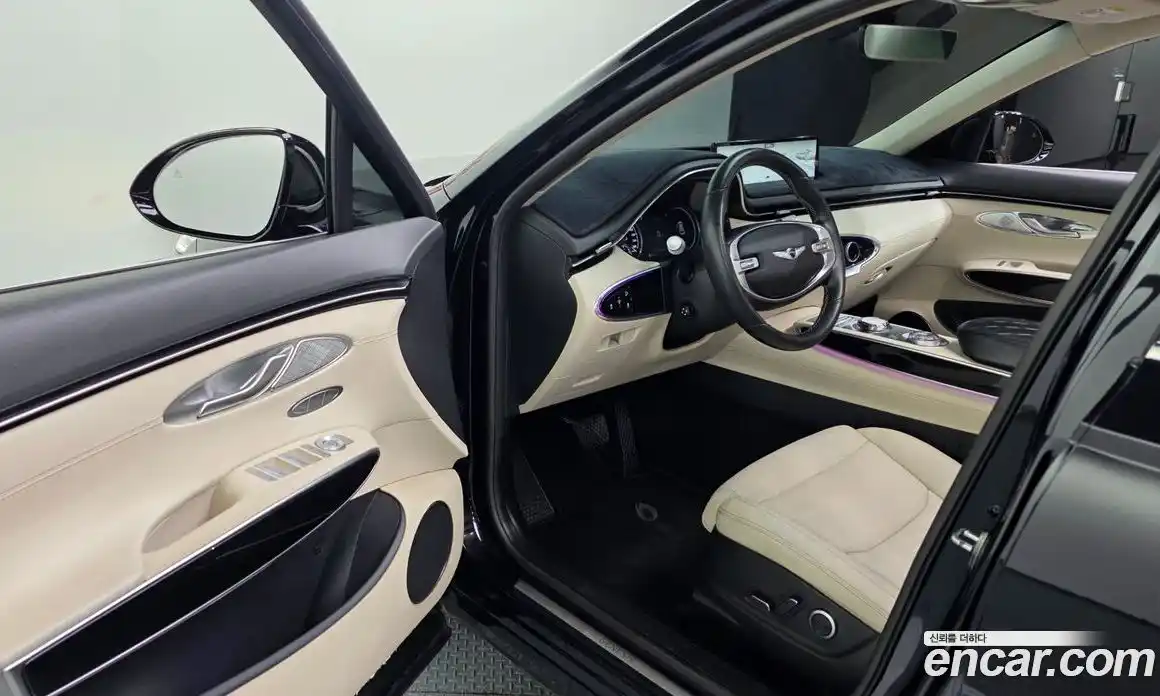 Genesis GV70 2021 2.5 Автомат в Москве № 973276, фото 10