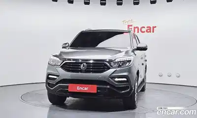 SsangYong Rexton 2017 2.2 Автомат в Москве № 973946, миниатюра 3