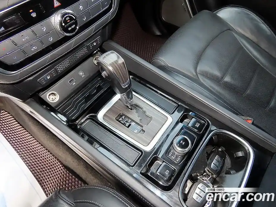 SsangYong Rexton 2017 2.2 Автомат в Москве № 974217, фото 10