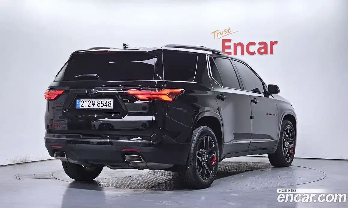 Chevrolet Traverse 2023 3.6 Автомат в Москве № 974322, фото 1