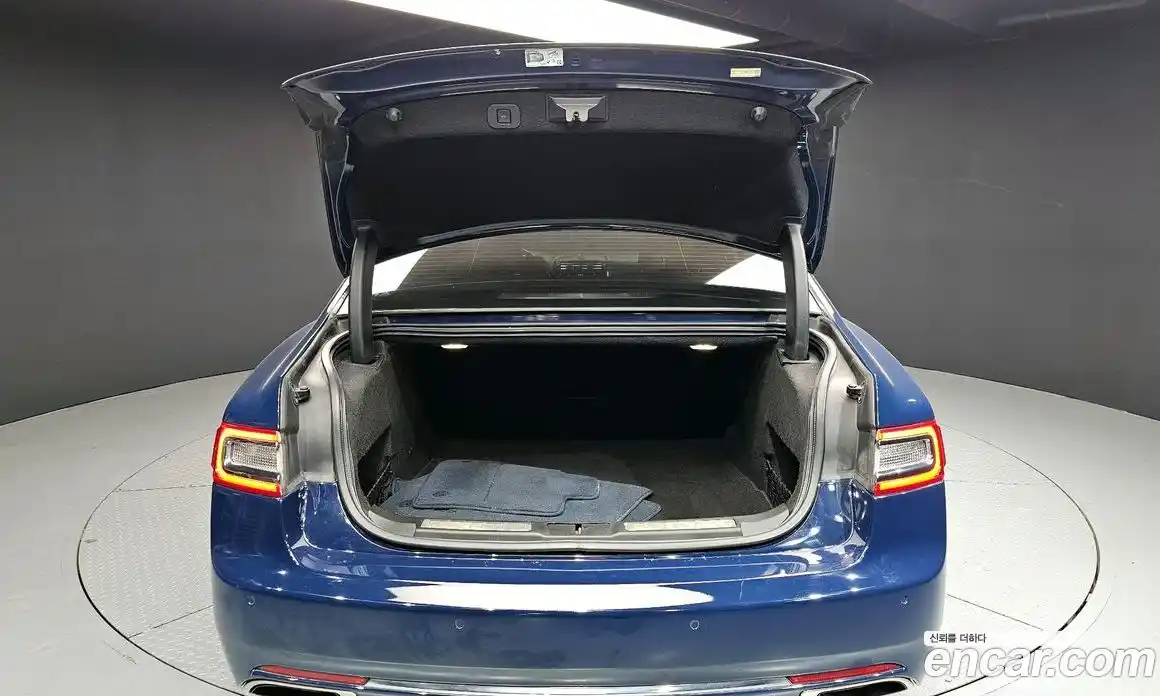 Lincoln Continental 2017 3.0 гидро в Москве № 986094, фото 20