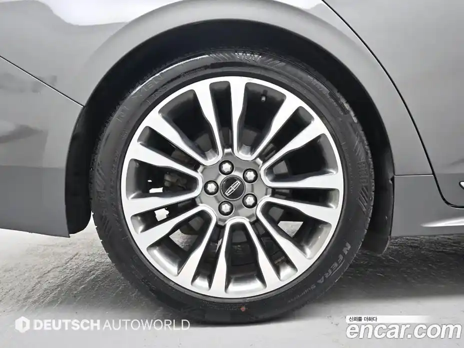 Lincoln Continental 2016 3.0 гидро в Москве № 995901, фото 5