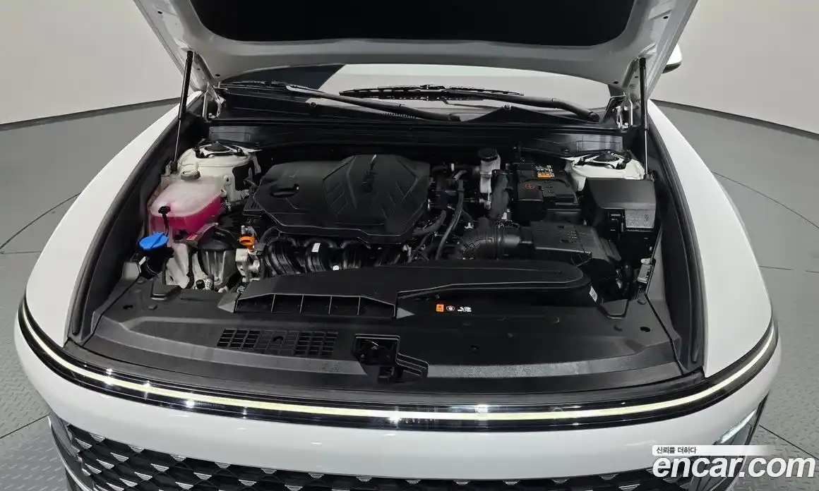 Hyundai Grandeur 2023 2.5 Автомат в Москве № 1002387, фото 5