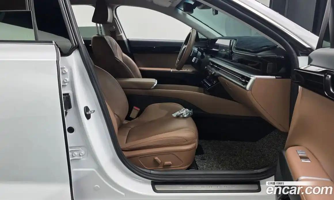 Hyundai Grandeur 2023 2.5 Автомат в Москве № 1002387, фото 9