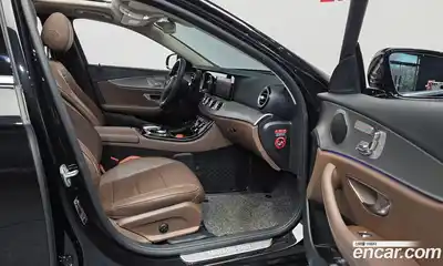 Mercedes-Benz E-Class 2018 2.0 гидро в Москве № 1006167, миниатюра 11