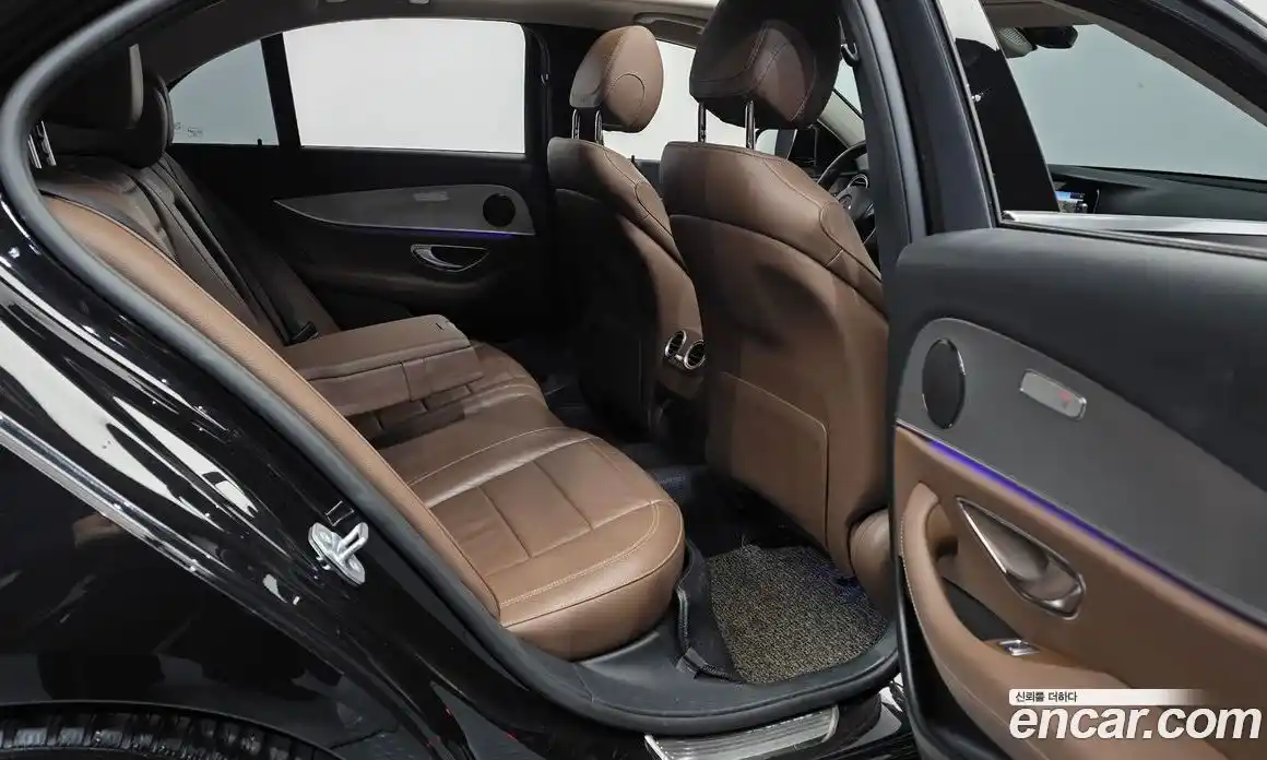 Mercedes-Benz E-Class 2018 2.0 гидро в Москве № 1006167, фото 12