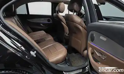 Mercedes-Benz E-Class 2018 2.0 гидро в Москве № 1006167, миниатюра 12
