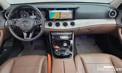 Mercedes-Benz E-Class 2018 2.0 гидро в Москве № 1006167, миниатюра 7