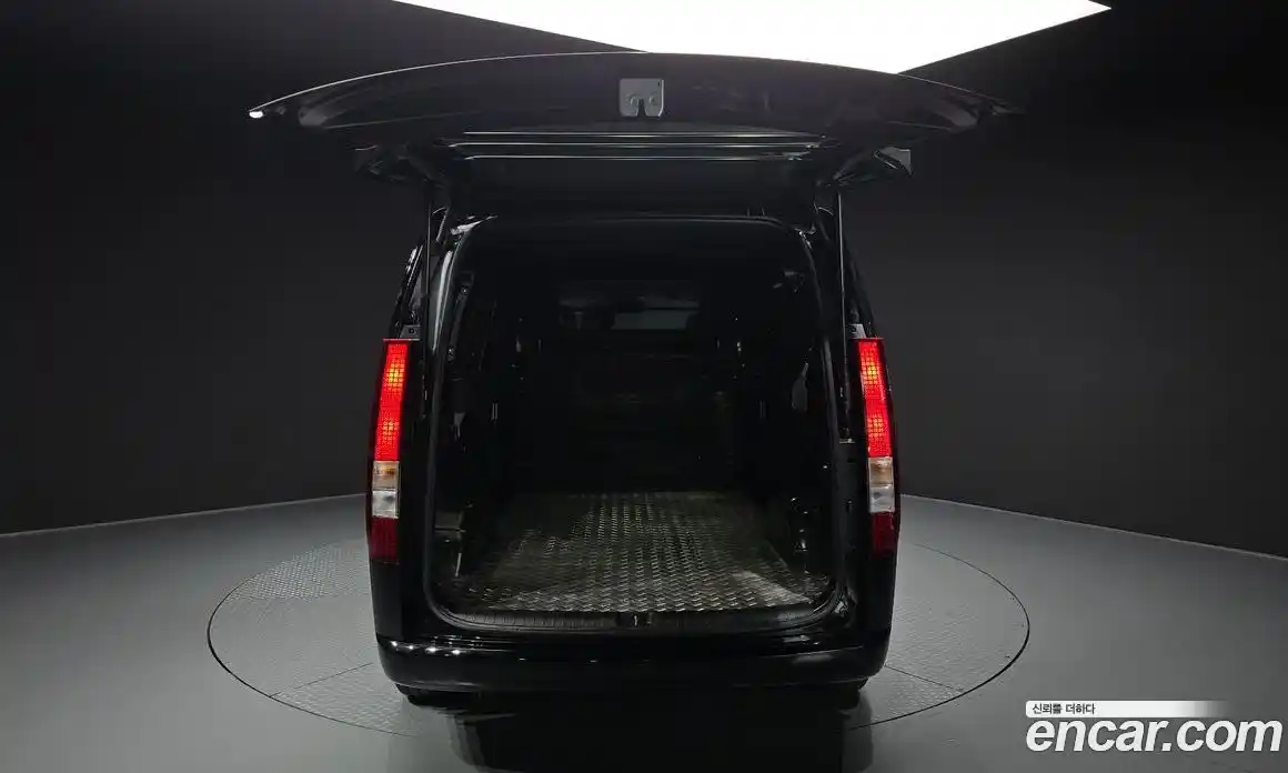 Hyundai Staria 2024 1.6 Автомат в Москве № 1007617, фото 20