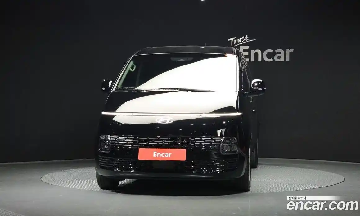 Hyundai Staria 2024 1.6 Автомат в Москве № 1007617, фото 3