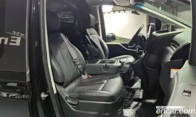 Hyundai Staria 2024 1.6 Автомат в Москве № 1007617, миниатюра 10