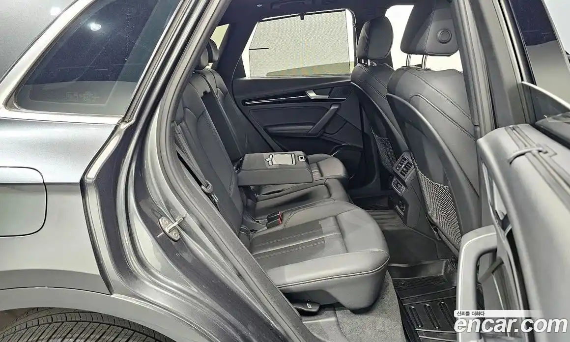 Audi Q5 2022 2.0 Автомат в Москве № 1007830, фото 11