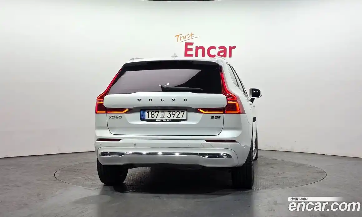 Volvo XC60 2023 2.0 гидро в Москве № 1008666, фото 4